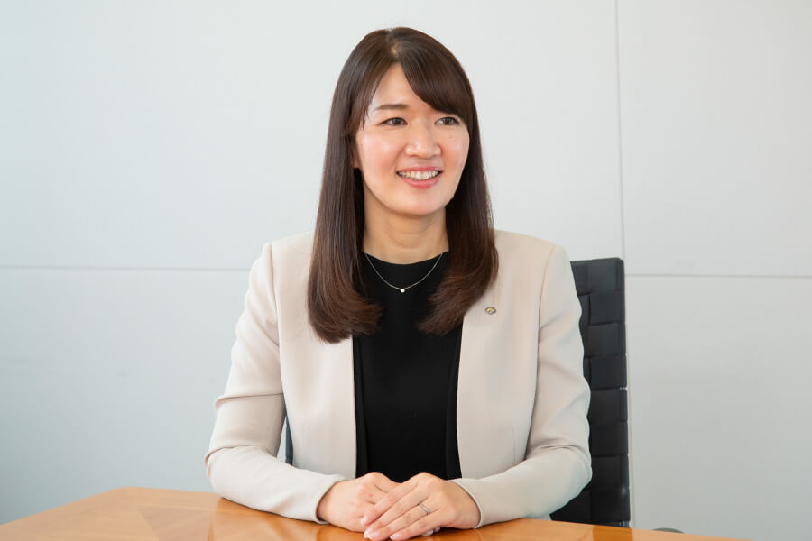 橋本 依里香 ウェルス・マネジメント課 課長