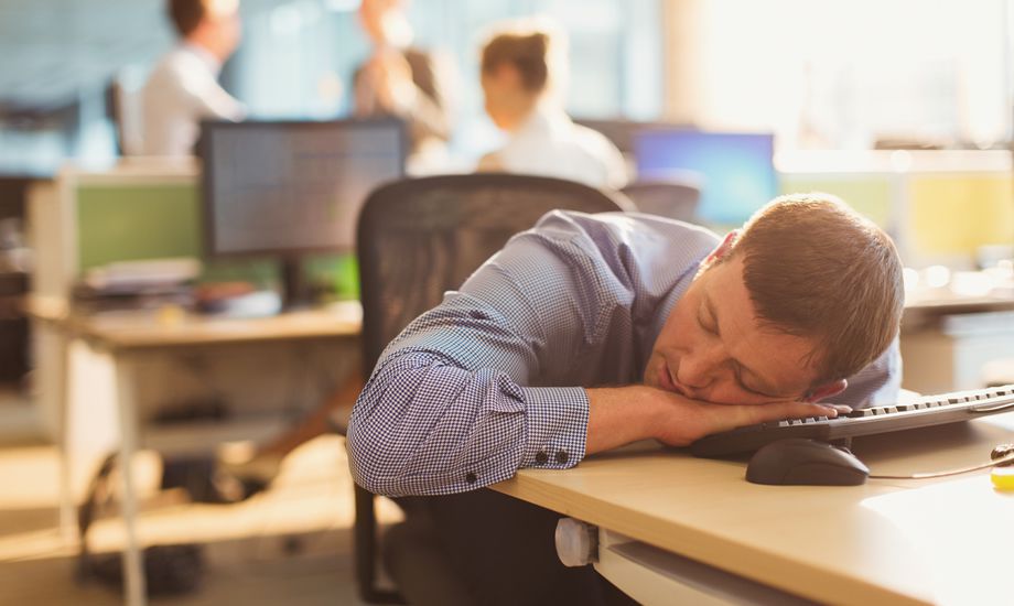 睡眠の質が仕事の質を左右する!?朝イチから頭と体をフル回転させる眠り方のイメージ
