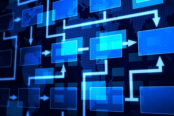 企業システムの100年史と近未来－柔軟性の高いアーキテクチャへの拡張－