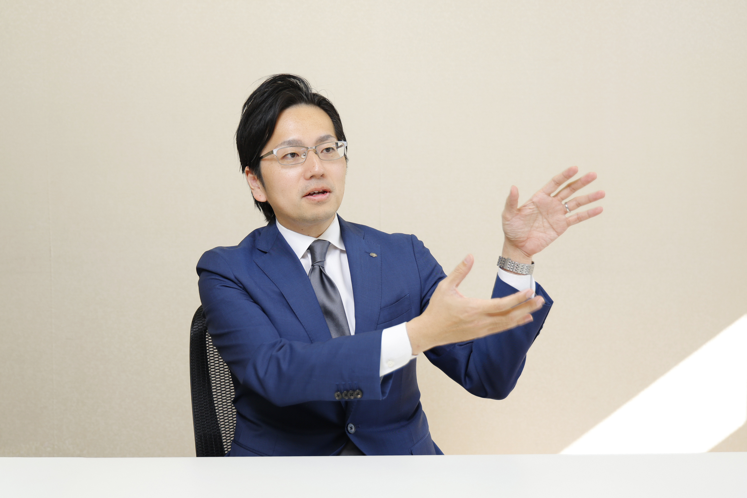 米国で「AI失業」は増えている？　統計から読み解くAI利用率と雇用の関係　野村證券・小清水直和のイメージ