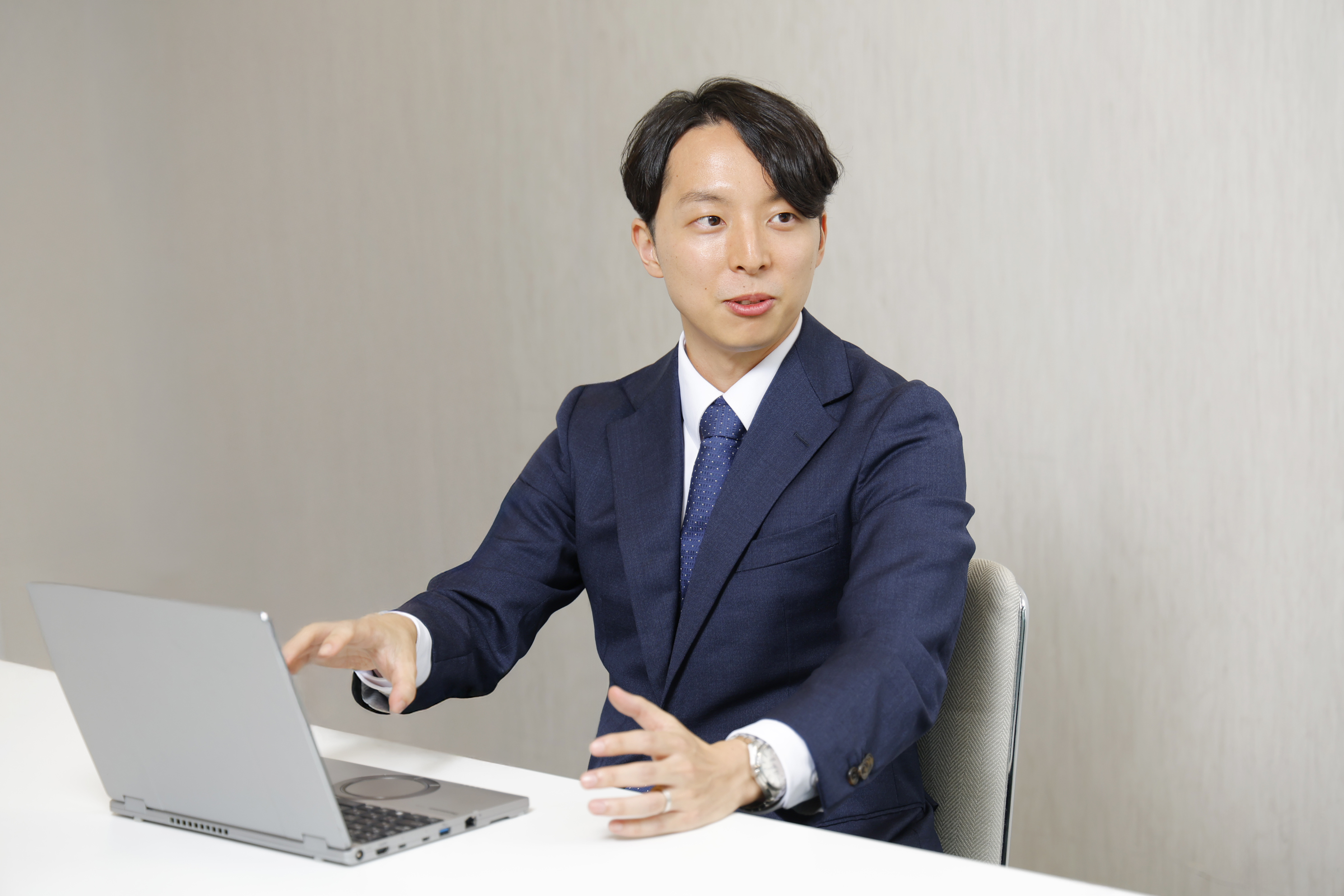 ［対談］普通の会社員が「いつの間にか富裕層」になれる時代　DCや持株会での投資継続がカギのイメージ