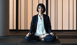 「大和力」を世界へ―。国境を超え活躍する現代美術家・小松美羽の創作力の源泉とはのイメージ