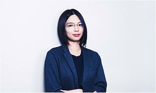 「不条理がとにかく嫌い」SYMAX代表鶴岡マリアが貫く哲学とはのイメージ