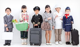 親が就かせたい職業と子どもが憧れる職業、過去20年でどんな変化が!?のイメージ